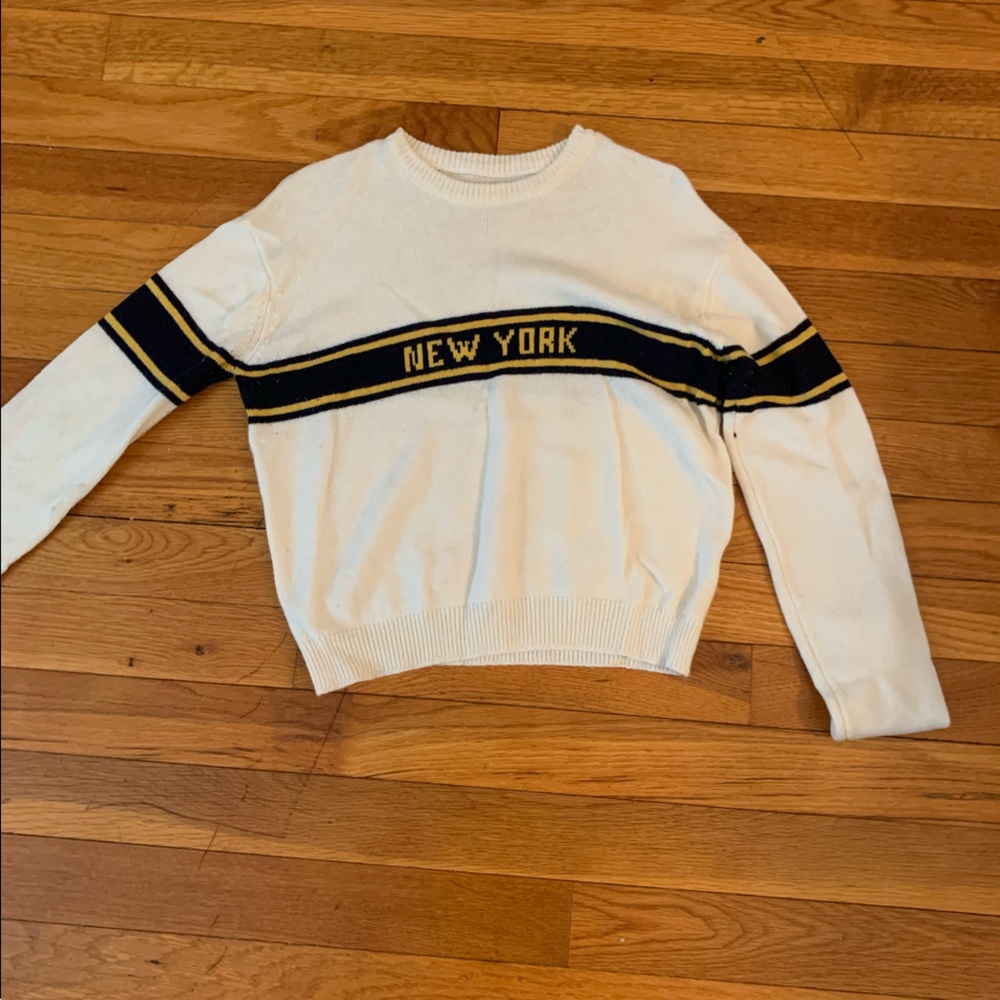Brandy melville sweater